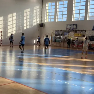 Grają i pomagają. VI Puchar Niezdobywców Pucharów dla Amelki