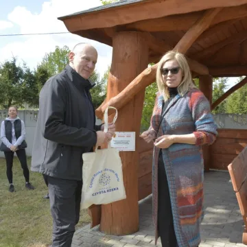 Setki kilogramów śmieci usunięto z Warty