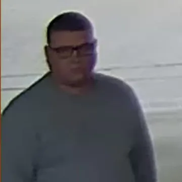 Policja poszukuje sprawcy kradzieży paliwa