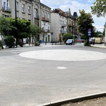 Na ul. Reymonta w Radomsku powraca ruch dwukierunkowy!