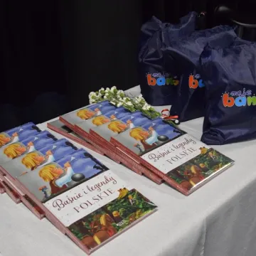 Piosenką uczcili Niepodległą