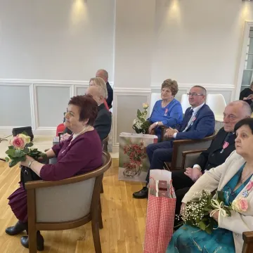 Razem przez pół wieku. Medale trafiły do dziesięciu par