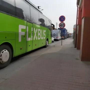 Kamieńsk stoi w korku