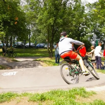Pumptrack w Radomsku oficjalnie oddany do użytku
