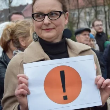 Wiec poparcia dla strajkujących nauczycieli w Radomsku