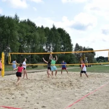 Boisko do siatkówki na Wymysłówku 