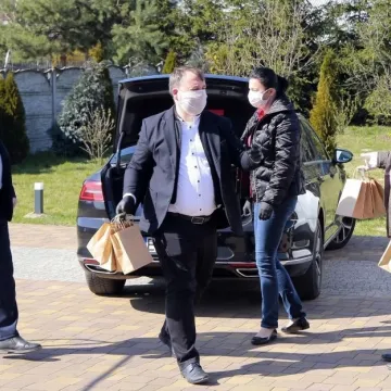 Dary dla DPS-ów i placówki „Kamil”