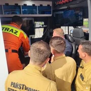 Strażacy ze Strzałkowa szkolili się z obsługi dronów