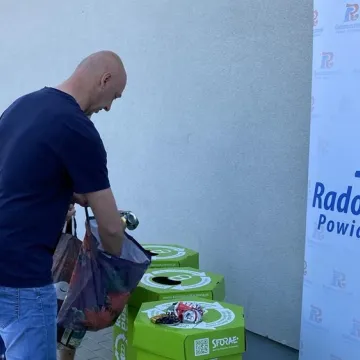 Oddali puszki, otrzymali sadzonki i zioła