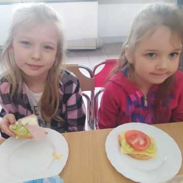Wiosenne kanapki w PSP nr 8 w Radomsku
