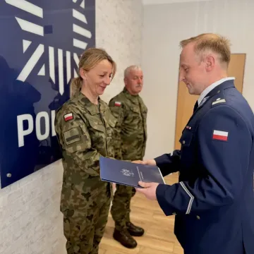 Żołnierze zatrzymali pijanego kierowcę. Policja mówi: dziękujemy