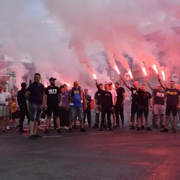 Pamiętają o bohaterach. Kibice RKS Radomsko uczcili godzinę „W”
