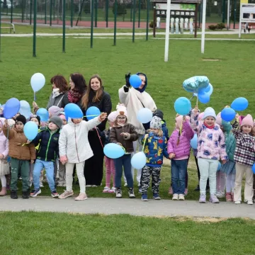 Radomsko włączyło się w obchody Dnia Autyzmu