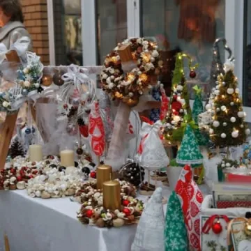 Targi rękodzieła z Mikołajem