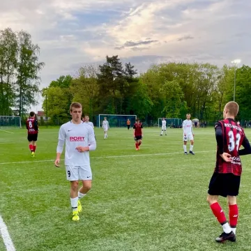 Sporting Radomsko wygrywa wysoko w Wieluniu