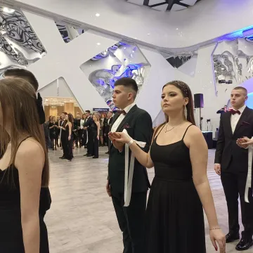 Studniówka 2024: bal maturzystów radomszczańskiego „mechanika”