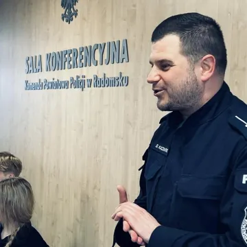 Uczniowie „mechanika” z wizytą w KPP w Radomsku