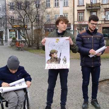 Kocham Polskę: akcja Młodzieży Wszechpolskiej w Radomsku