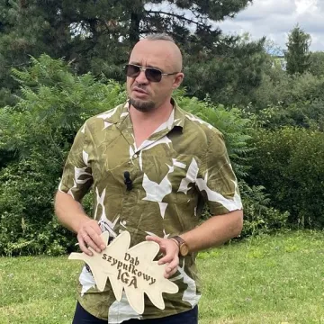 „Iga” – takie imię nosi od dziś dąb w Radomsku. To potomek dębu „Bartek”