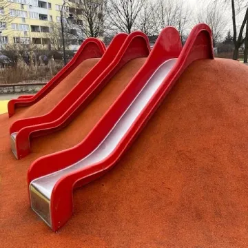 W Radomsku trwa sprzątanie po zimie