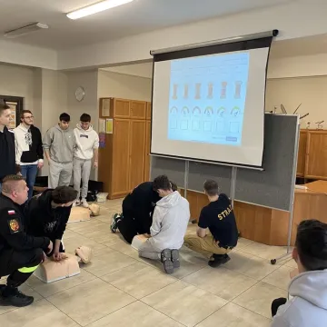 Uczyli się pierwszej pomocy. Tydzień Profilaktyki w „Mechaniku”