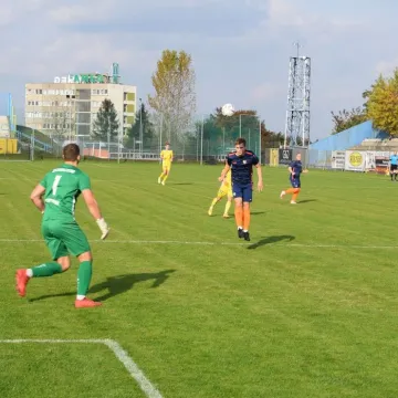 RKS Radomsko nie dał szans Zjednoczonym Stryków