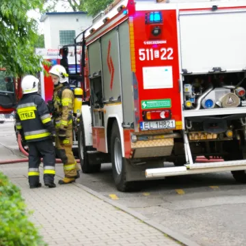 Pożar w wieżowcu w Radomsku