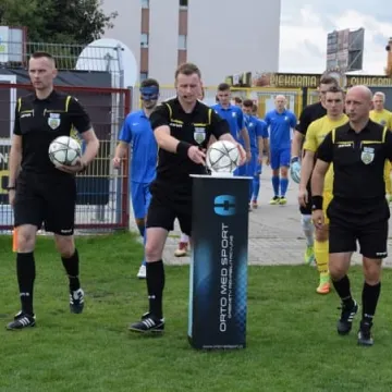 Nareszcie wygrana! RKS Radomsko – Świt Nowy Dwór Maz. 2:1