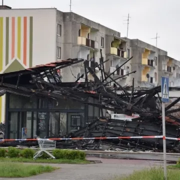 Pogorzelisko po markecie Lidl