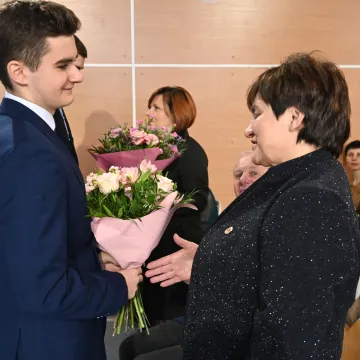 Pierwszoklasiści z II LO w Radomsku złożyli ślubowanie