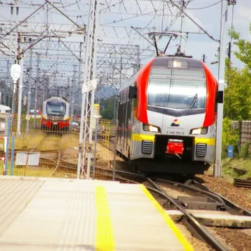 Pociąg „Warszyc” wjechał na peron w Radomsku