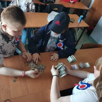 Charytatywna Frankofonia w Ekonomiku