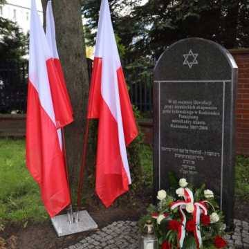 W Radomsku upamiętniono ofiary Niemieckich Nazistowskich Obozów Koncentracyjnych i Obozów Zagłady