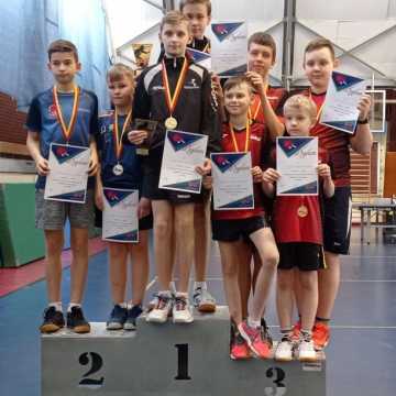 Zdobyli medale na tenisowych Mistrzostwach Województwa Łódzkiego Młodzików i Kadetów