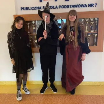 Uczniowie PSP 7 w Radomsku świętowali andrzejki