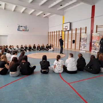 Uczennice „Mechanika” w Radomsku uczyły się samoobrony