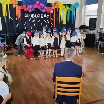 Pierwszaki ślubowały w PSP nr 7 w Radomsku