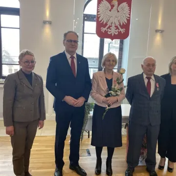 Razem przez pół wieku. Medale trafiły do dziesięciu par