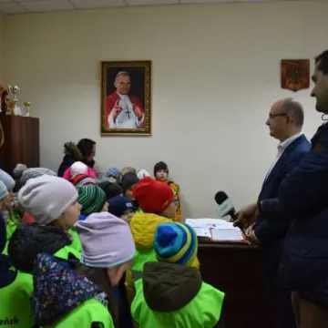 Przedszkolaki z wizytą u Burmistrza Kamieńska