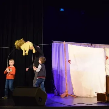 Widowisko teatralne dla najmłodszych w MDK