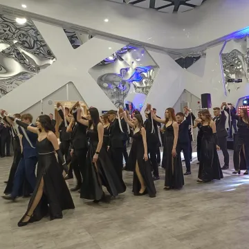 Studniówka 2024: bal maturzystów radomszczańskiego „mechanika”