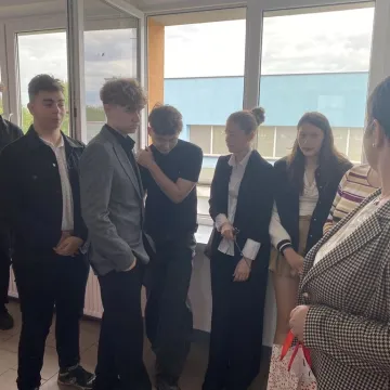 Ósmoklasiści z PSP nr 8 stawiają czoła egzaminowi z matematyki