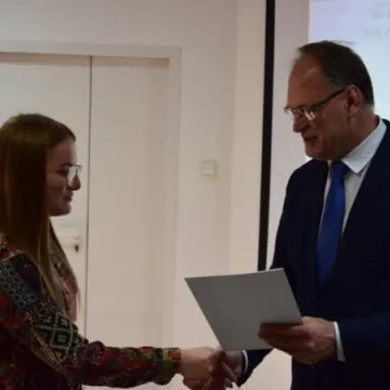 Najzdolniejsi uczniowie otrzymali stypendia prezydenta