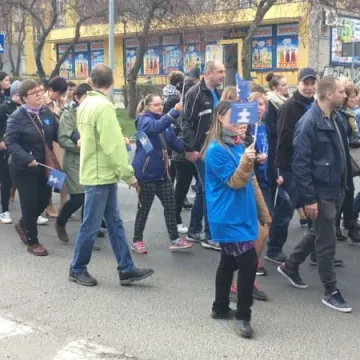 Pochód ulicami miasta - VII Radomszczańskie Dni Autyzmu