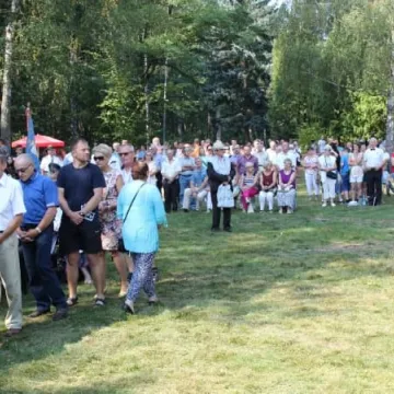 Upamiętnili partyzantów spod Ewiny