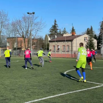 Dwie kolejki ligi „Szóstek” w Radomsku