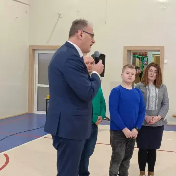 Mały bohater Miłosz Kwaśniak odebrał nagrodę od prezydenta Radomska