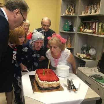 Pierwsze urodziny działalności Klubu Senior+ w Radomsku