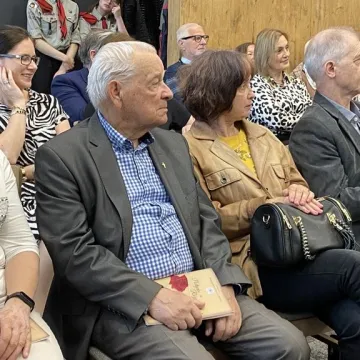 Poetycko o Różewiczach – nowy tomik stowarzyszenia „Ponad”