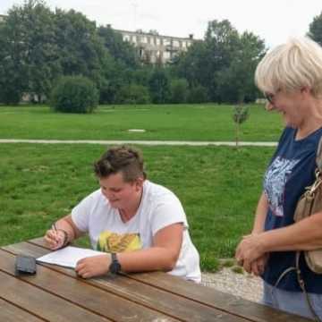 Magdalena Spólnicka zbiera podpisy 